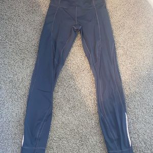 Lulu Lemon lightly worn leggings